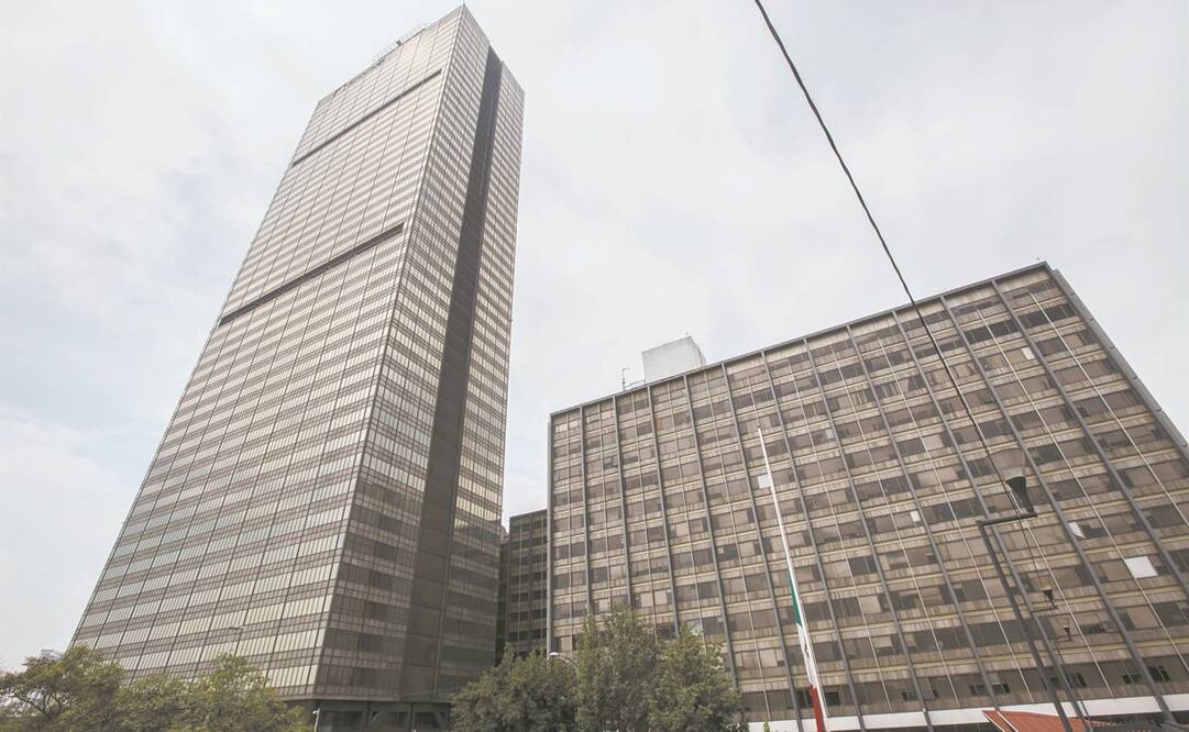 El arranque de este año para Pemex indicaría que no se degradará más su calificación, consideraron analistas de Invex. Foto: Archivo/ El Universal.