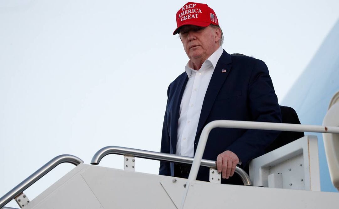El presidente Donald Trump en el avión presidencial de Estados Unidos (Foto: Reuters)