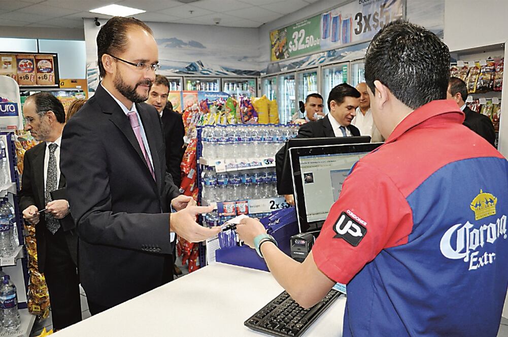 La Consar no podrá difundir campañas en pro del ahorro voluntario (ARCHIVO EL UNIVERSAL)