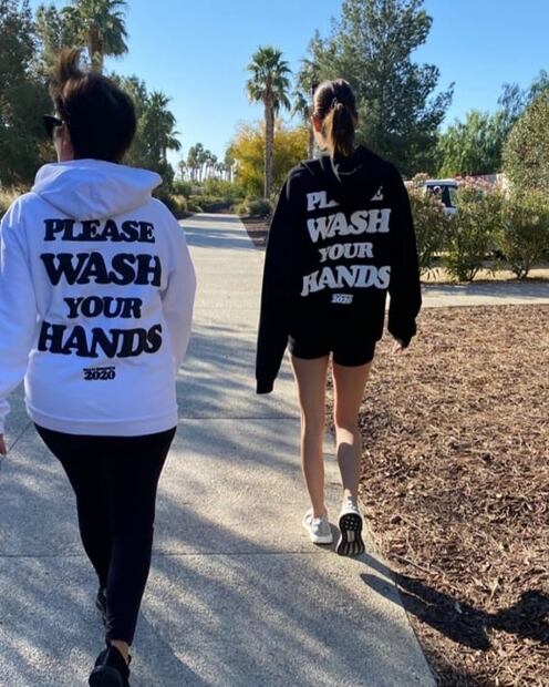 El ex de Kourtney Kardashian lanza colección de ropa inspirada en el coronavirus