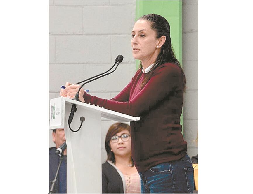 Contra la violencia. La jefa de Gobierno, Claudia Sheinbaum, calificó de justa la demanda de seguridad de las feministas. Foto: ESPECIAL