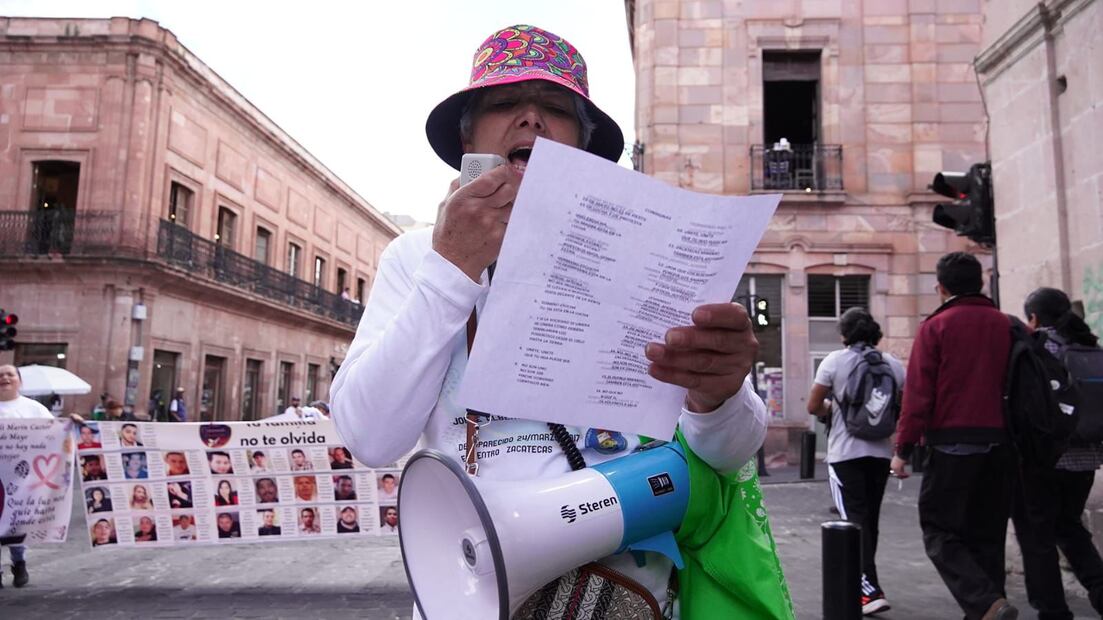 Al grito de “Este día no es de fiesta, es de lucha y de protesta! ¿Dónde están, dónde están, nuestros hijos donde están?", se realizó la Marcha de la Dignidad Nacional de las madres buscadoras de Zacatecas. (Foto: Diana Valdez/ EL UNIVERSAL)
