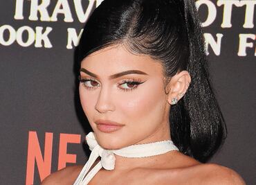 Kylie Jenner acusada de ser antihigiénica mientras 'creaba' nuevo maquillaje