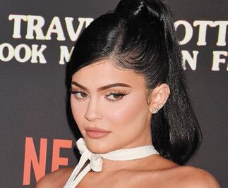 Kylie Jenner acusada de ser antihigiénica mientras 'creaba' nuevo maquillaje