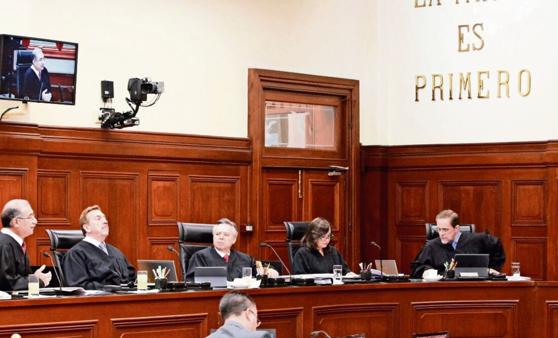 El ministro presidente de la Suprema Corte de Justicia de la Nación, Luis María Aguilar Morales (primero de izq. a der.), celebró el avance que ha sido observado en la implementación del nuevo sistema penal (CUA RTOSCURO)