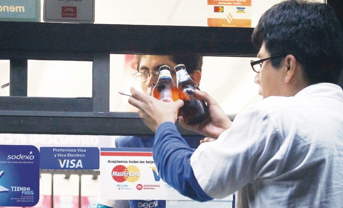 Legisladores señalaron que en la elección pasada más de 50% de las casillas registraron ausencia, además de que la participación ciudadana fue baja, pues apenas superó 50%, lo que se agravaría con el consumo de bebidas embriagantes. (ARCHIVO EL UNIVERSAL)