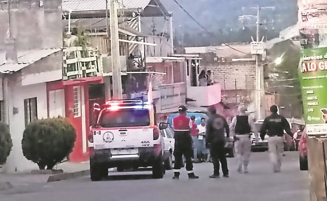  La Fiscalía General del Estado acudió al domicilio de Armando Linares López para empezar con las investigaciones. Foto: CUARTOSCURO