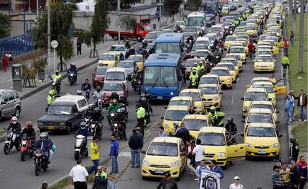 Taxistas de Colombia protestan contra Uber