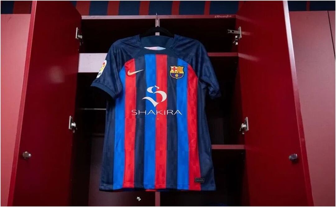 ¿Cómo luciría la playera del Barcelona con el logo de Shakira? / FOTO: Twitter: @MPadremanyFont