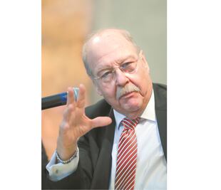 Niega juez citar a EPN por caso Lozoya