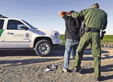 Caen arrestos de indocumentados en 53% en la frontera entre EU y México durante 2020
