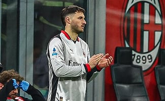 Santiago Giménez reaparece con el AC Milan en victoria sobre Torino