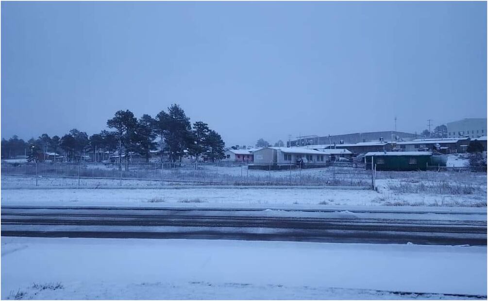 Ingreso de dos frentes fríos al estado de Chihuahua provocaron la caída de nieve. Foto: Especial