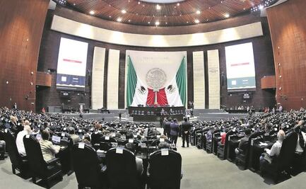 Cientos desfilan en San Lázaro por sitio en INE