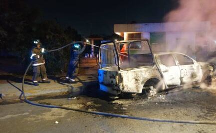 Incendian dos patrullas de la policía de Ecatepec  