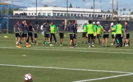 Tri prepara duelo contra Chile con 21 jugadores