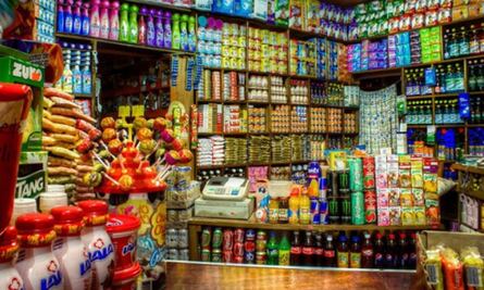 Comerciantes alistan amparos contra reformas anticigarros en la CDMX