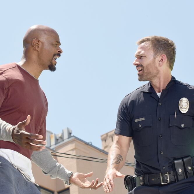 Murtaugh (Damon Wayans) tiene nuevo compañero, Wesley Cole (Scott). (FOTOS: WARNER CHANNEL)