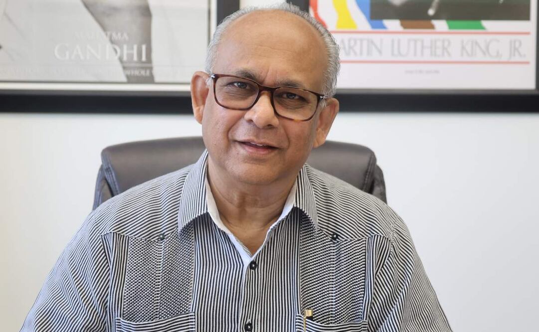 Fotografía del 20 de junio de 2025 del secretario general de la OEA, Albert Ramdin, posando en entrevista con EFE en Washington (Estados Unidos). Antigua y Barbuda, una pequeña nación caribeña, acoge del 25 al 27 de junio la 55ª Asamblea General de la OEA. Foto: EFE