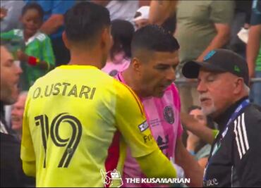 VIDEO: Luis Suárez pierde la cabeza y escupe a auxiliar del Seattle Sounders