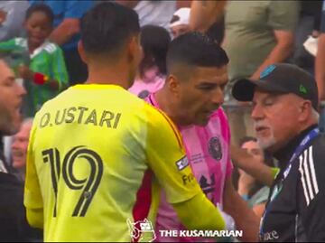 VIDEO: Luis Suárez pierde la cabeza y escupe a auxiliar del Seattle Sounders