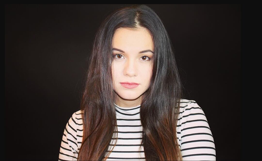 Así canta Sarita, hija menor de José José