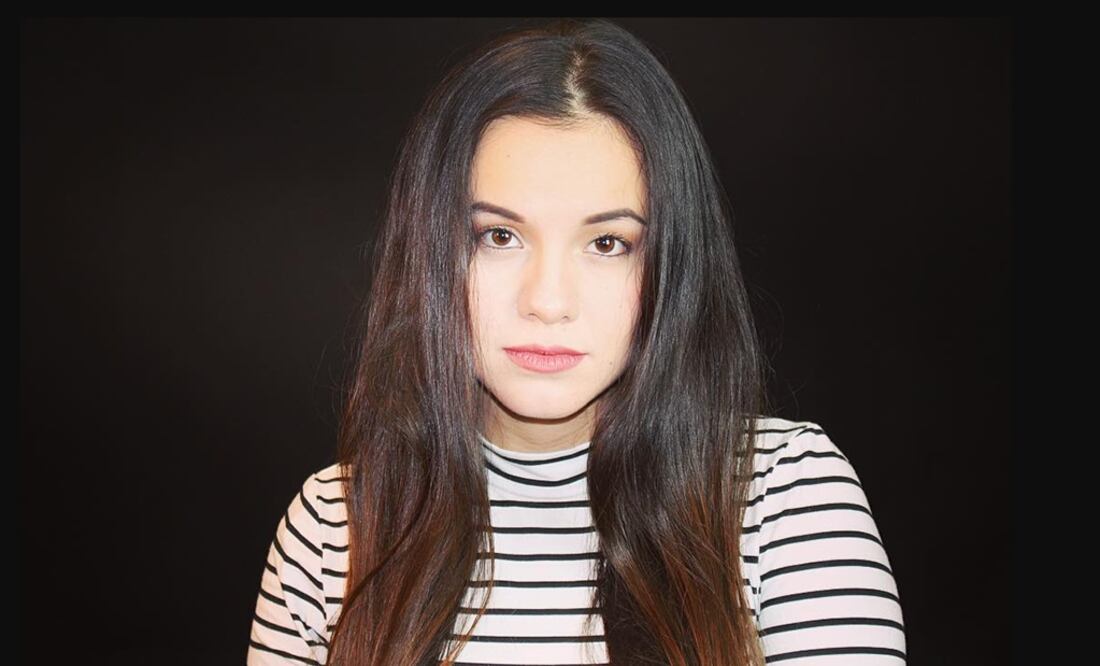 Así canta Sarita, hija menor de José José