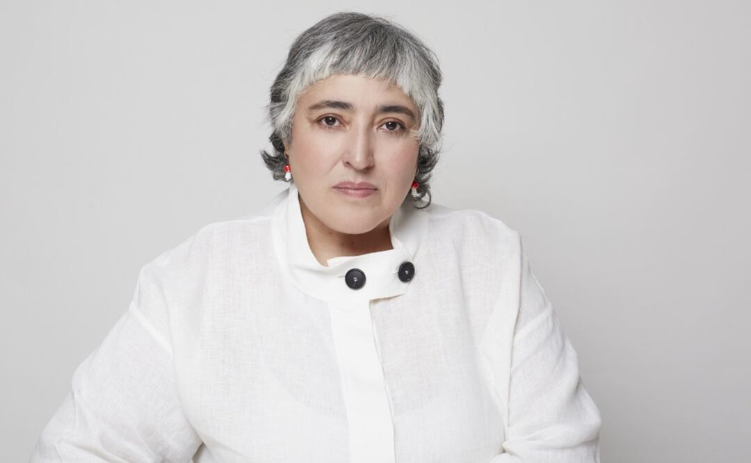 Martha Claudia Moreno, diectora general del certamen, tiene muchos años con dolor crónico: en los rodajes y filmaciones que participa, sólo pide que haya una silla donde pueda descansar cuando lo siente necesario. Y el bastón se ha convertido en un gran amigo, pues si antes sólo caminaba dos calles antes de tomar aliento, ahora recorre fácilmente hasta cinco veces más sin problema.