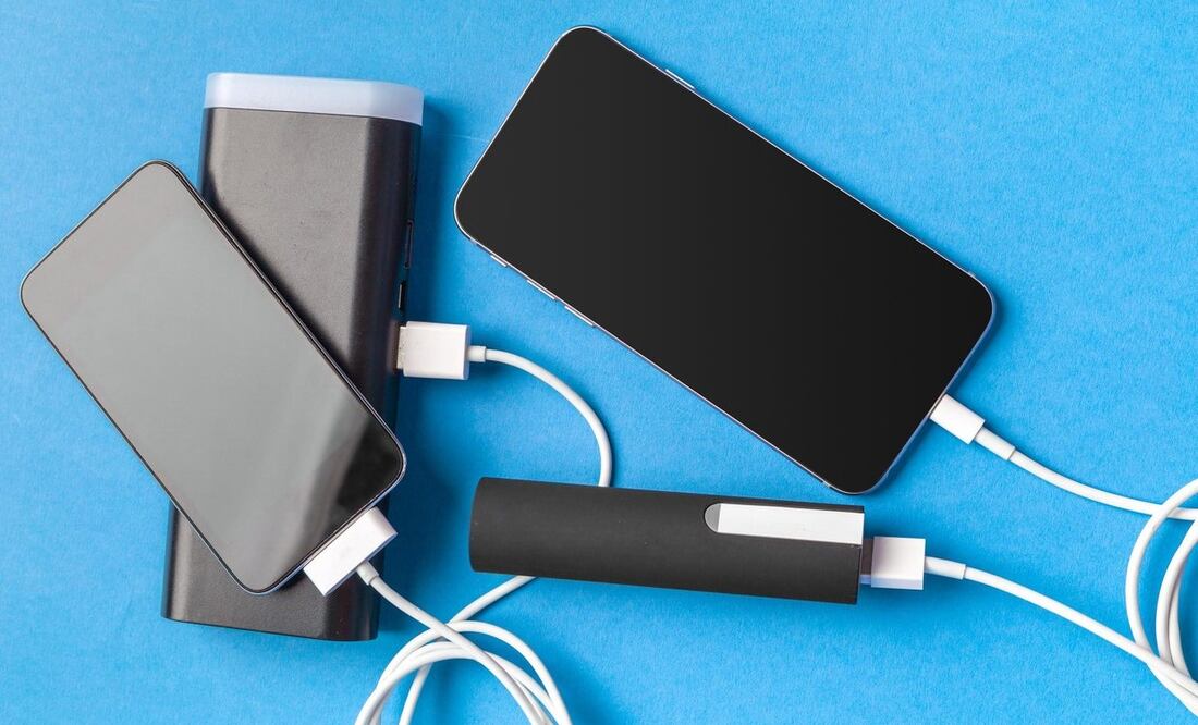 Los cables de cargadores con considerados "basura eléctrica". Foto: Freepik