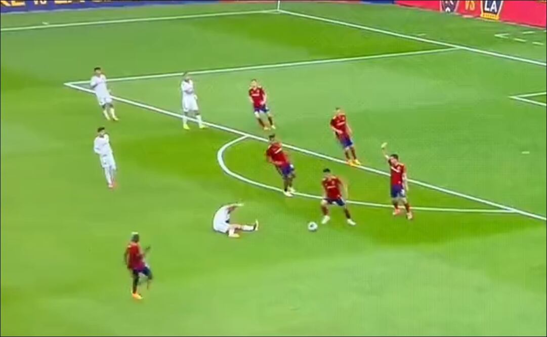 Lesión de Chicharito Hernández - Foto: Especial