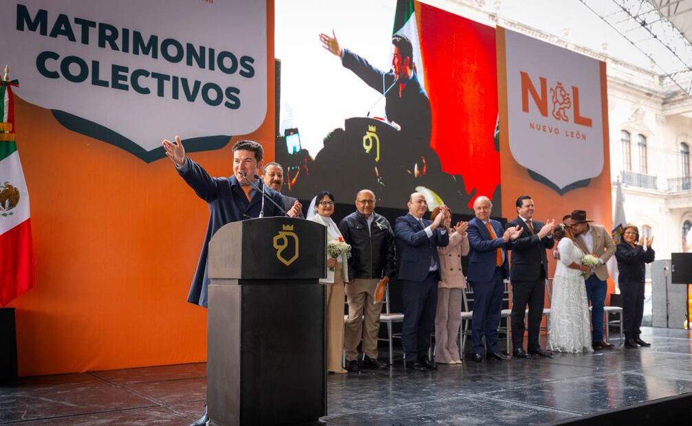Samuel García Sepúlveda, gobernador de Nuevo León, encabezó en el marco del Día del Amor y la Amistad una ceremonia de unión de 2 mil 382 parejas del Estado. Foto: Especial