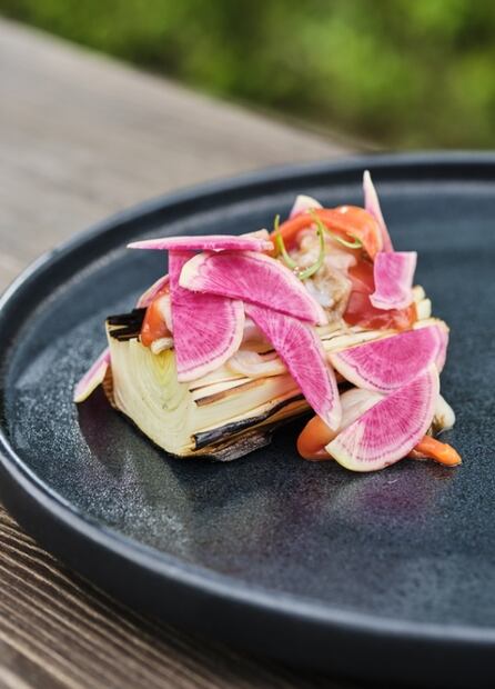 Consiente a papá con una parrillada de mariscos