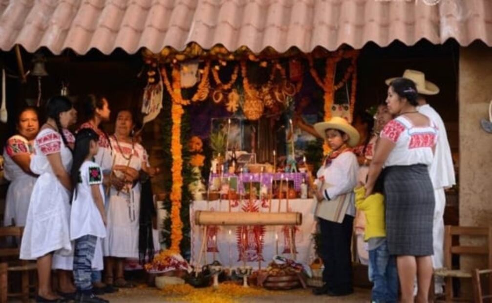 Destinos con las ofrendas de Día de Muertos más monumentales