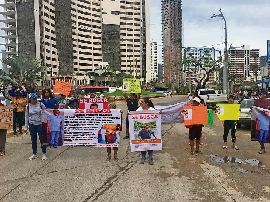 Personas afectadas que no han sido censadas y familiares de desaparecidos mantienen las protestas. Foto: Archivo El Universal