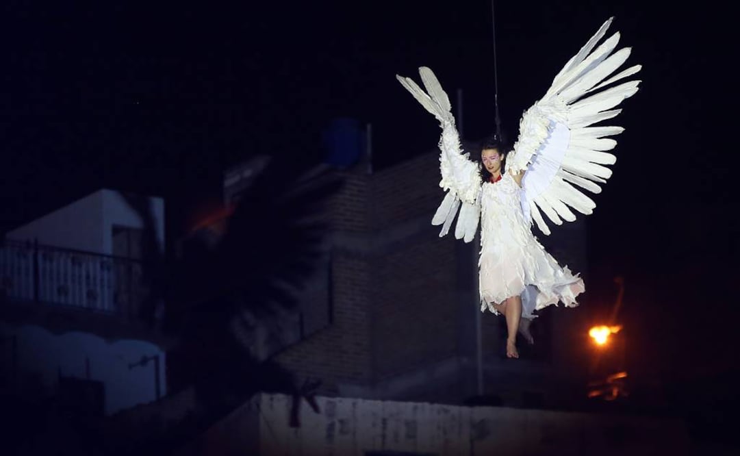 Si bien alzar el vuelo sigue siendo un anhelo humano, un espectáculo como "Firebirds" se enfrenta al reto que supone los avances tecnológicos que han provocado que la capacidad de asombro humana sea voraz. FOTO: Juan Carlos Reyes/EL UNIVERSAL.