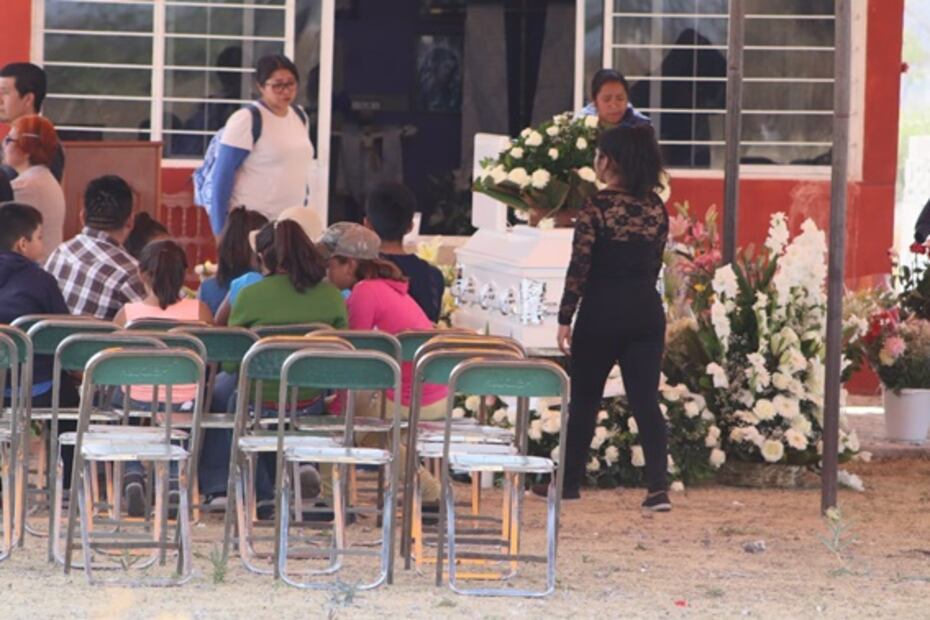 Dan el último adiós a Aideé en Puebla, estudiante del CCH Oriente
