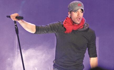 Enrique Iglesias inaugura festejos navideños en McAllen