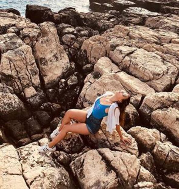 Danna Paola y sus sexys fotos desde Croacia