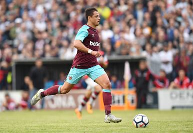 Con "Chicharito", West Ham derrota al West Bromwich