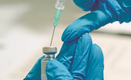 SSa aclara confusión en las dosis por frasco que se extraen de la vacuna Pfizer