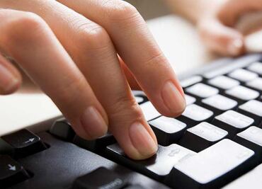 UNAM e IPN usan IA en examen a bachillerato; registran récord en participación con más de 107 mil alumnos