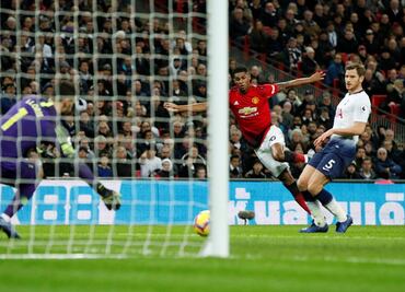 Manchester United mantiene racha y vence al Tottenham