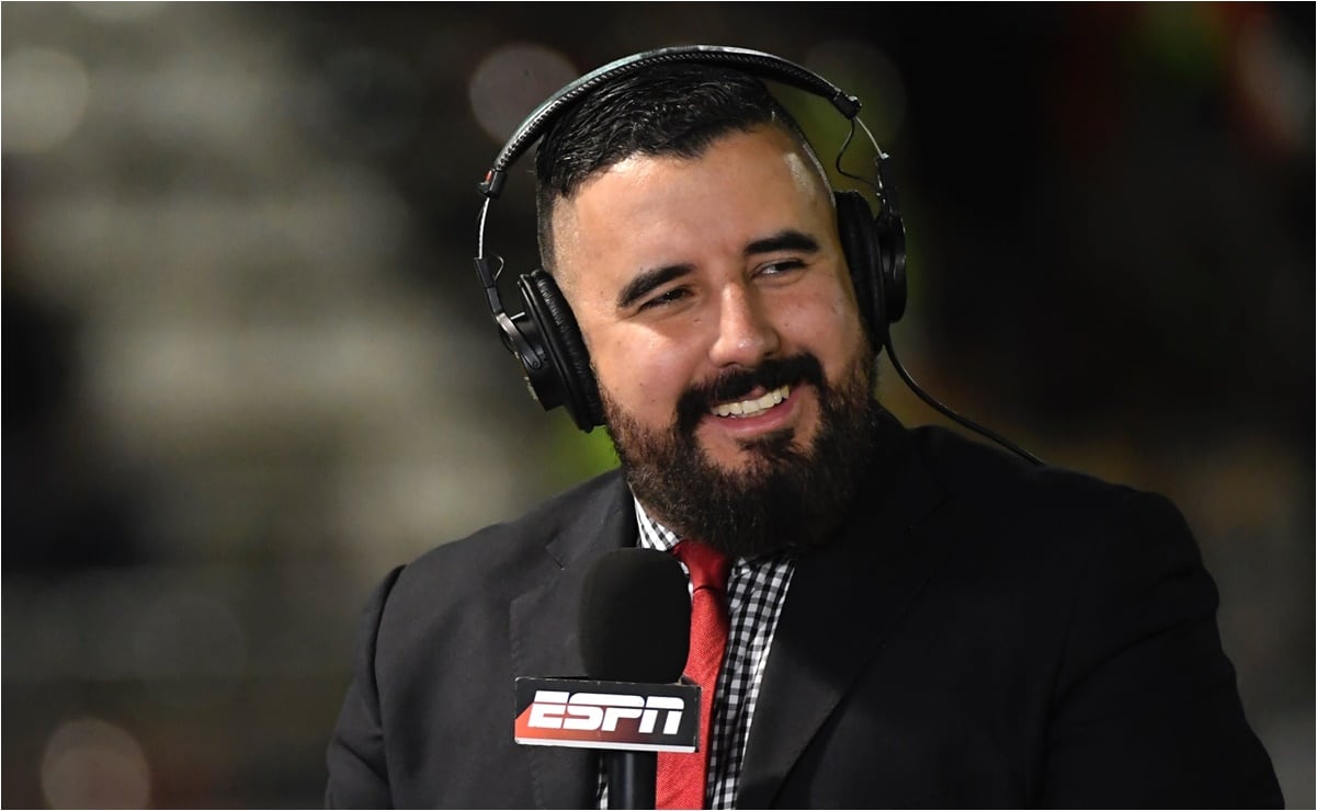 RT @UnivDeportes: Álvaro Morales se estrena como entrenador: fecha y dónde verlo en la Kings League ⚽️