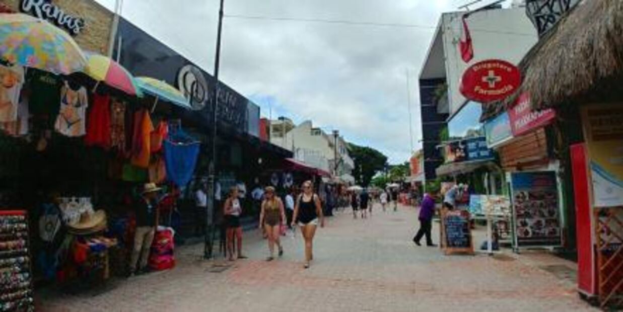 Alientan turismo a Playa del Carmen
