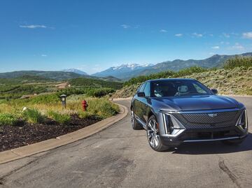 Cadillac Lyriq 2023: Así se maneja el SUV más futurista de la marca