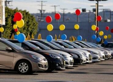 Arrendadoras de vehículos aumentan 41% la compra de autos; la de camiones retrocede 18%, reporta AMDA