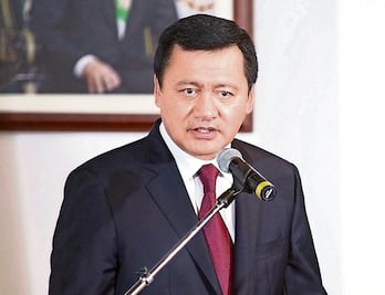 Osorio instruye apoyo para comunidades afectadas por "Earl"