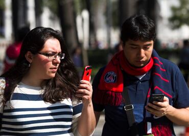 Juez desecha más de 50 demandas de amparo por padrón de celulares