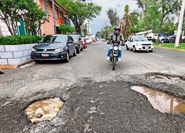 Plantean programa de reparación de baches