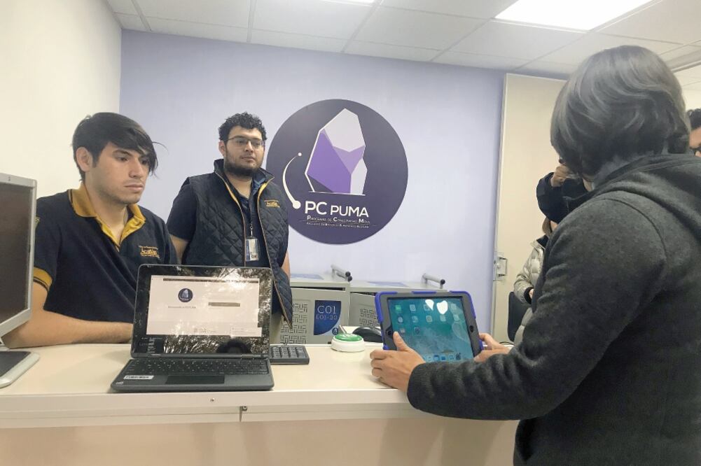 Los universitarios podrán acceder a 280 laptops y tabletas electrónicas de forma gratuita dentro del campus para evitar perder las propias en asaltos. (REBECA JIMÉNEZ. EL UNIVERSAL)